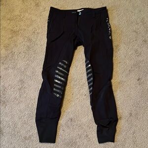 Stylish Black Skinny Pants